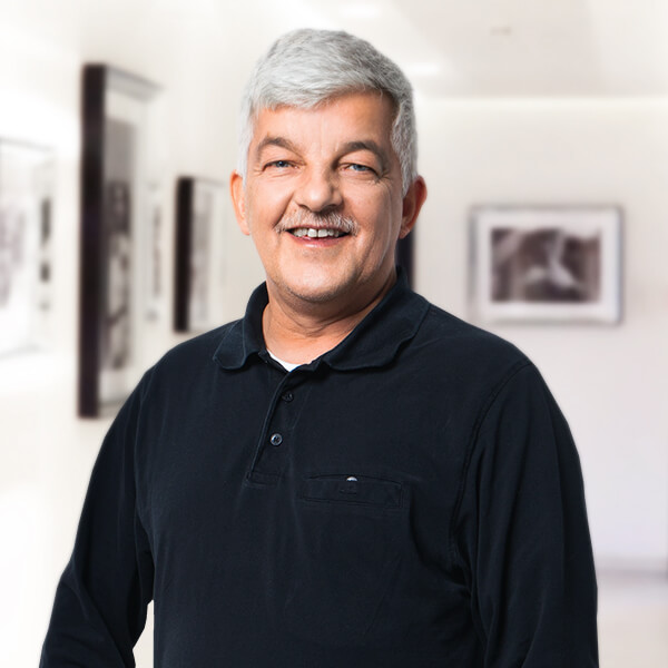Olaf Kry: Geschäftsführer der Georg Eickholt Elektro GmbH Olaf Kry: Geschäftsführer der Georg Eickholt Elektro GmbH